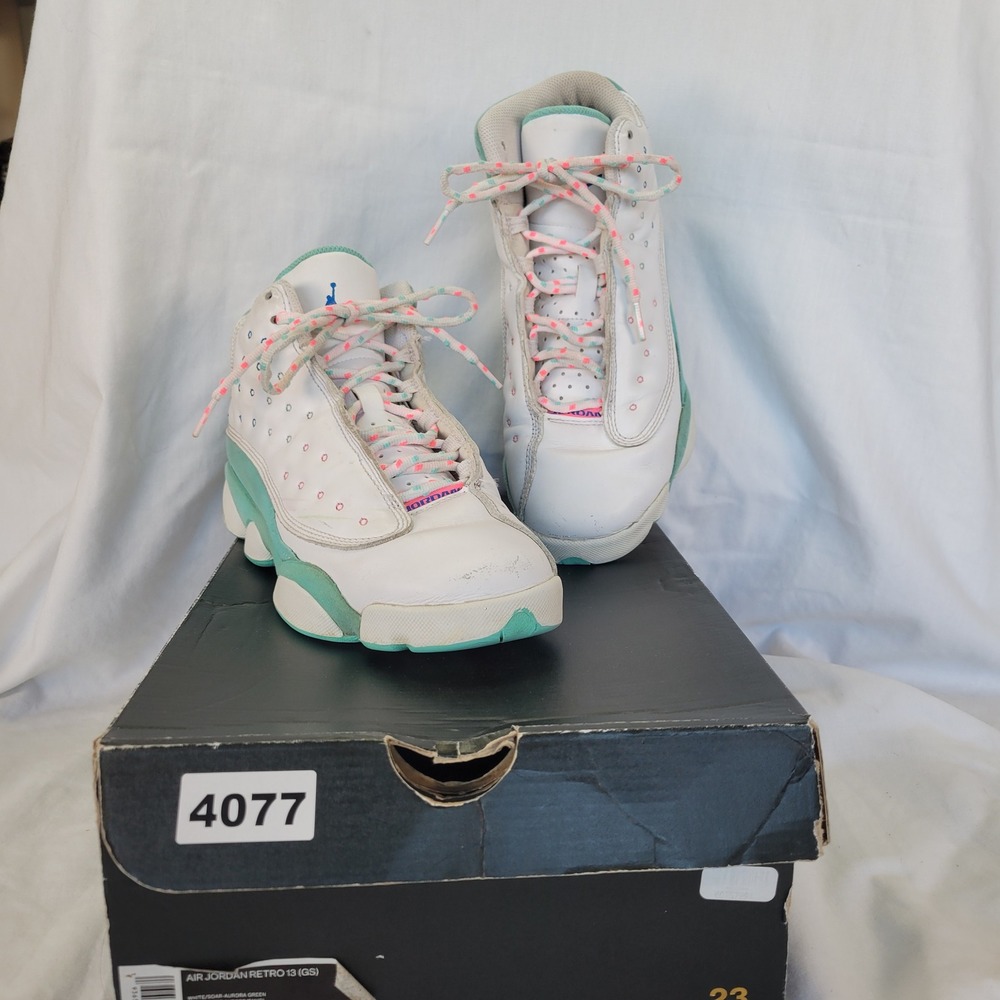 Air Jordan 13 Retro GS White Aurora Green Pink Blue GS Youth Size 6.5Y Sneakers
